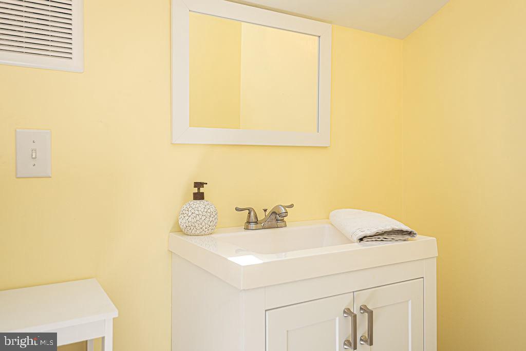 31 Brookside Road Ocean Pines, MD 21811 - Photo 79 of 96 3rd Full Bath