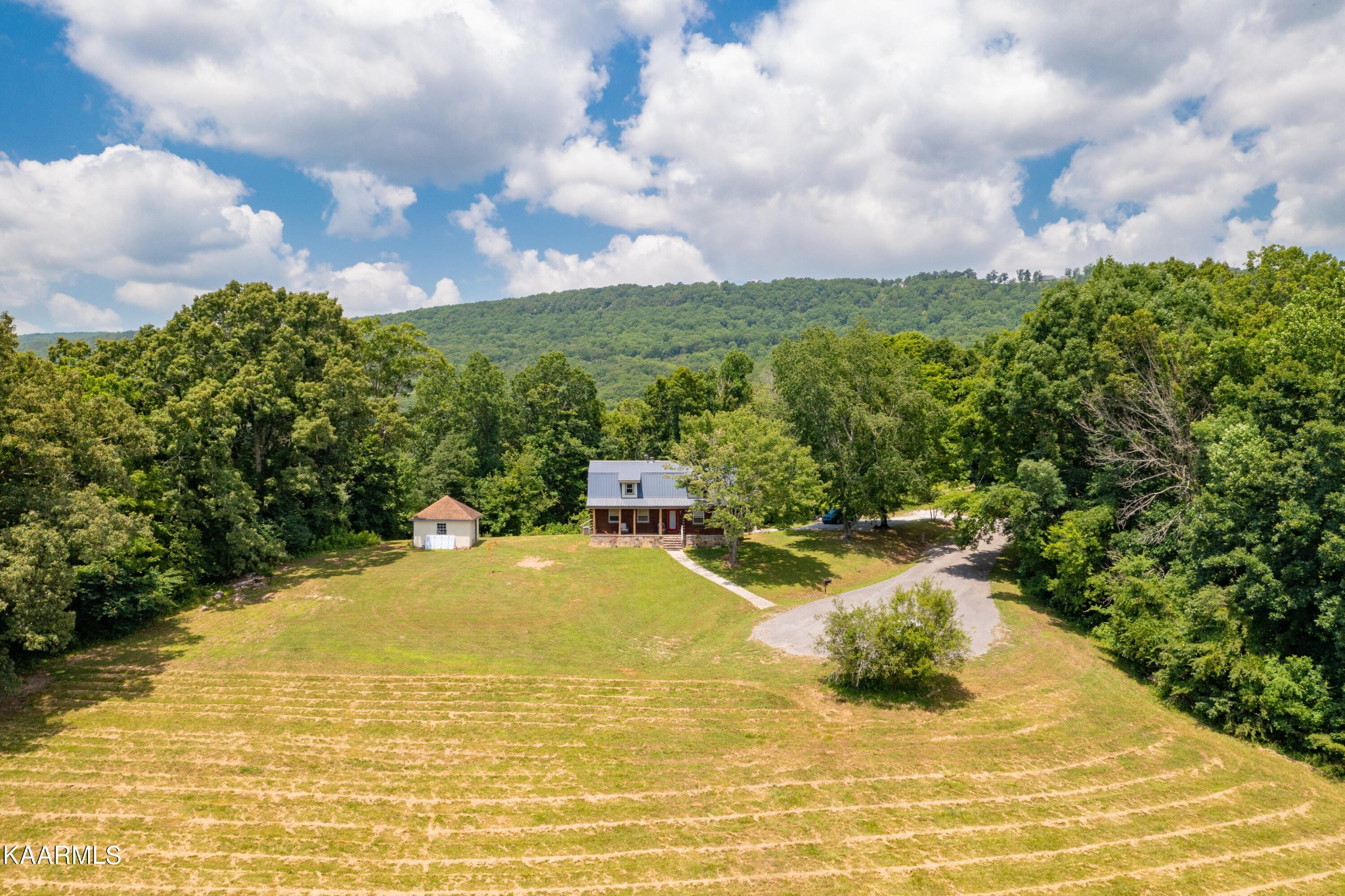 914 Cliffside Road Pikeville, TN 37367 - Photo 40 of 43 Gallery Image 40