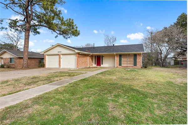 $315,000 | 3917 Hilltop Drive, Bryan, TX 77801