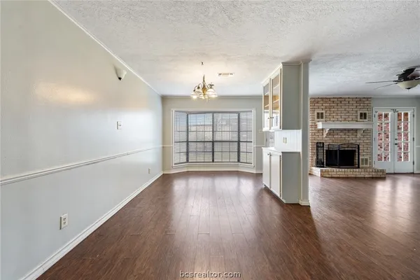 $315,000 | 3917 Hilltop Drive, Bryan, TX 77801