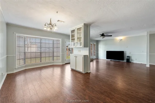 $315,000 | 3917 Hilltop Drive, Bryan, TX 77801