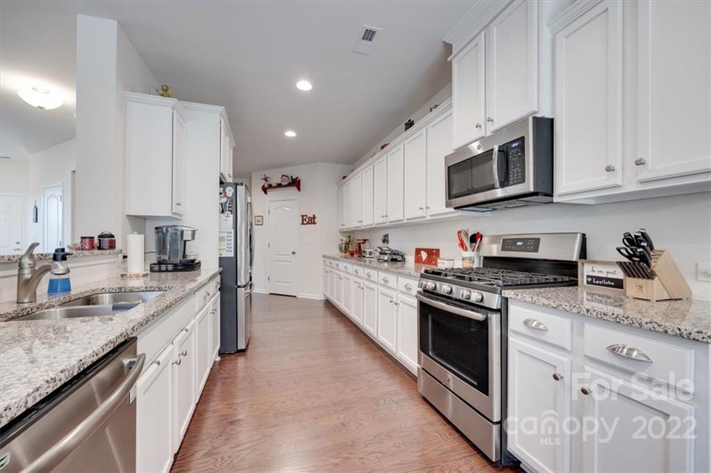 575 Dulaney Drive, Unit 265 Tega Cay, SC 29708 - Photo 7 of 21 Gallery Image 7