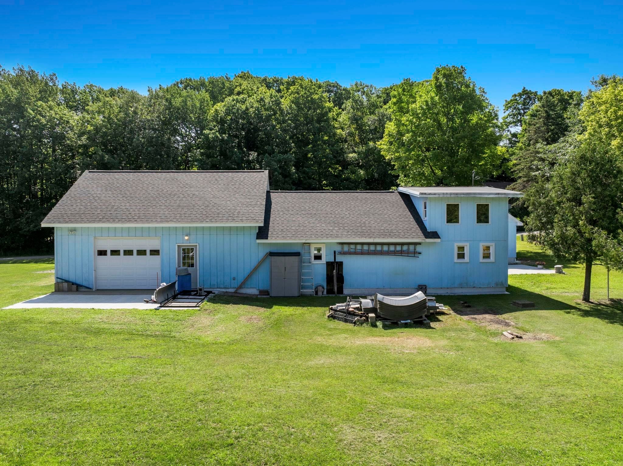 9705 East Carter Road Traverse City, MI 49684 - Photo 12 of 58 Gallery Image 12