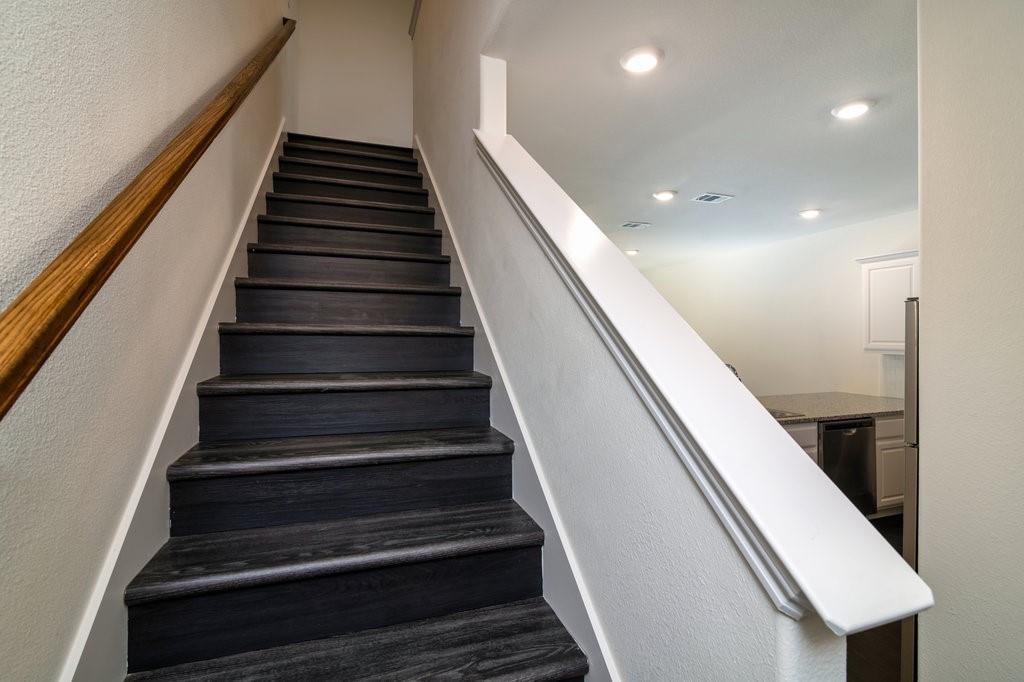 803 South 6th Street Bonham, TX 75418 - Photo 16 of 19 a view of entryway