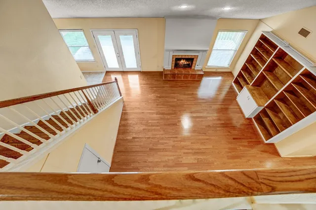 $2,600 | 8001 Manassas Drive, Austin, TX 78745