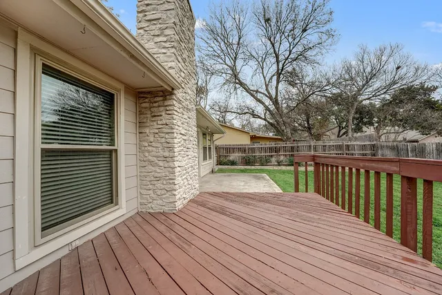 $2,600 | 8001 Manassas Drive, Austin, TX 78745
