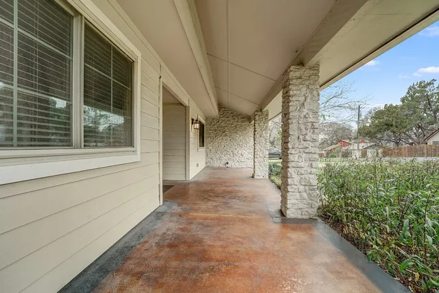 $2,600 | 8001 Manassas Drive, Austin, TX 78745