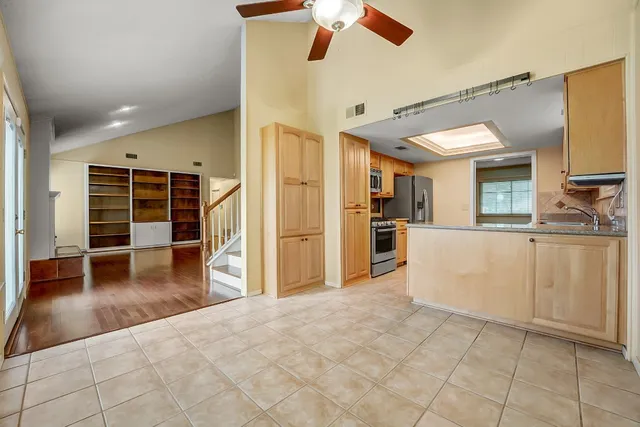 $2,600 | 8001 Manassas Drive, Austin, TX 78745