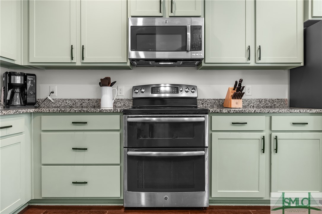 3 Marshland Point Pooler, GA 31322 - Photo 18 of 46 Kitchen