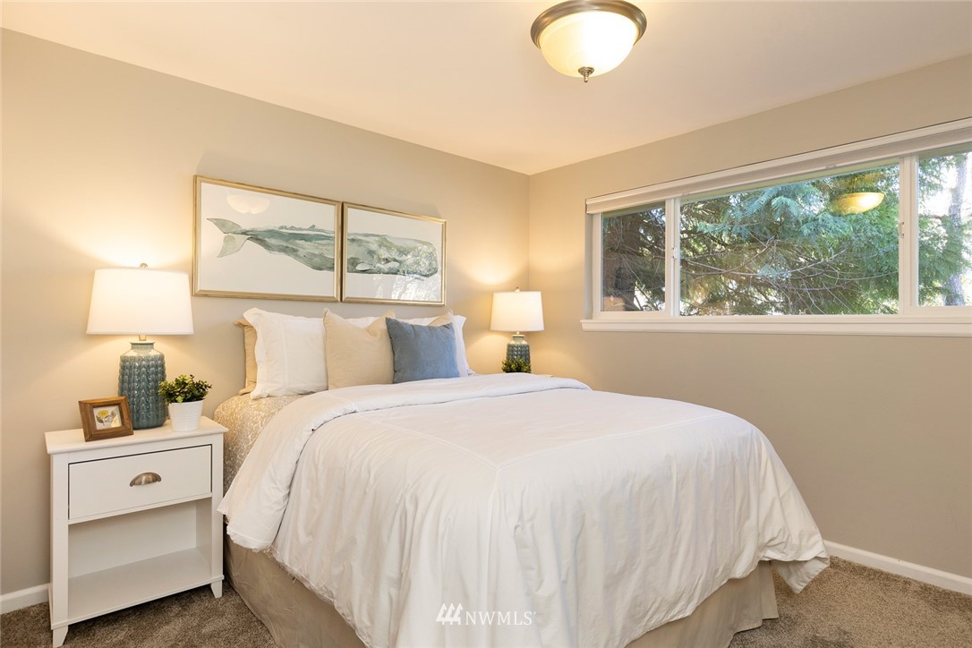9232 Sand Point Way Northeast Seattle, WA 98115 - Photo 15 of 40 Gallery Image 15