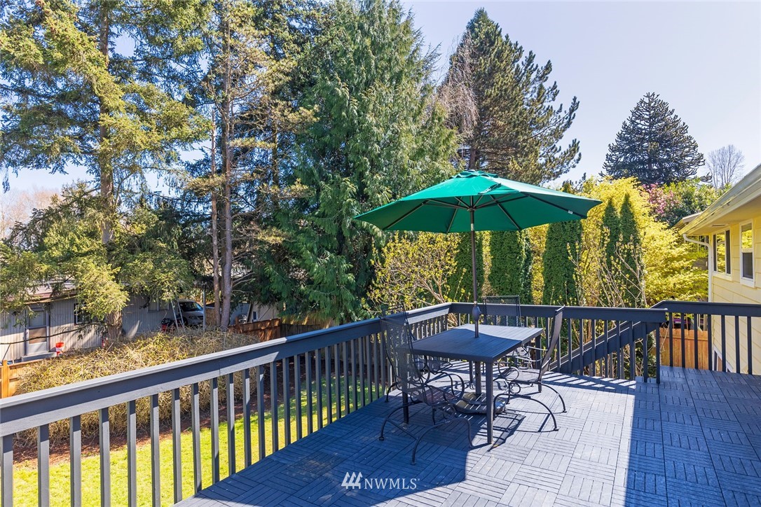 9232 Sand Point Way Northeast Seattle, WA 98115 - Photo 23 of 40 Gallery Image 23