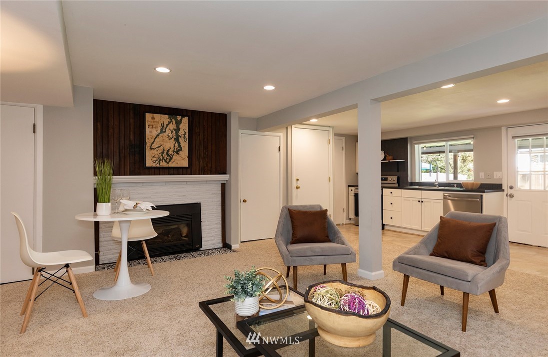 9232 Sand Point Way Northeast Seattle, WA 98115 - Photo 26 of 40 Gallery Image 26