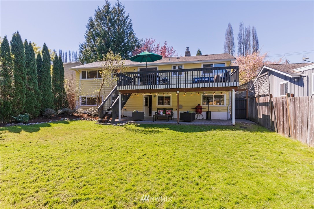 9232 Sand Point Way Northeast Seattle, WA 98115 - Photo 39 of 40 Gallery Image 39
