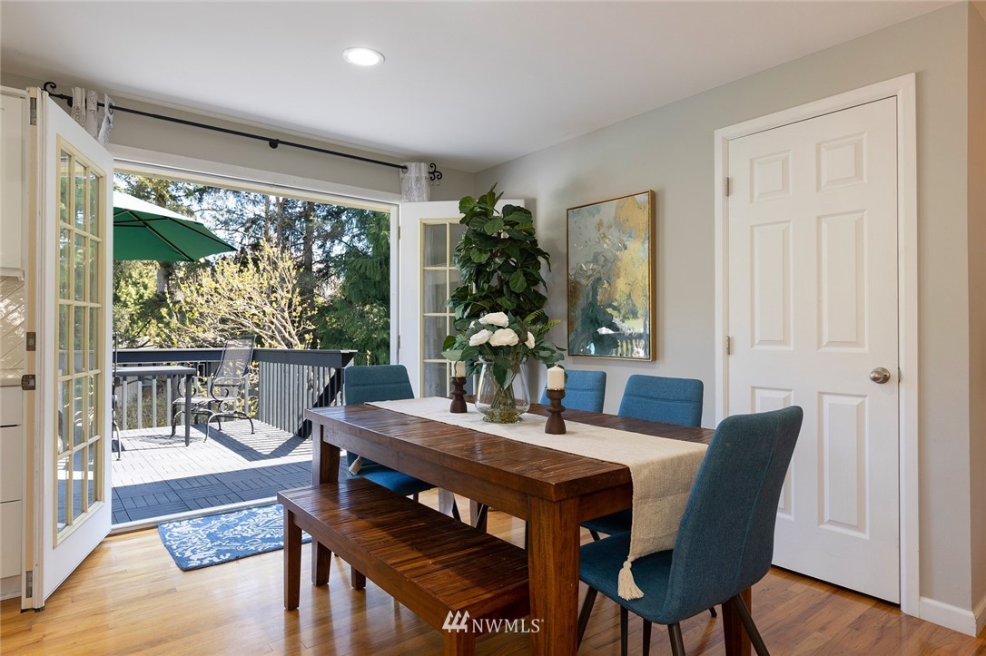 9232 Sand Point Way Northeast Seattle, WA 98115 - Photo 7 of 40 Gallery Image 7