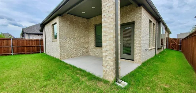 $2,250 | 3121 Bell Flower Drive, Little Elm, TX 75068