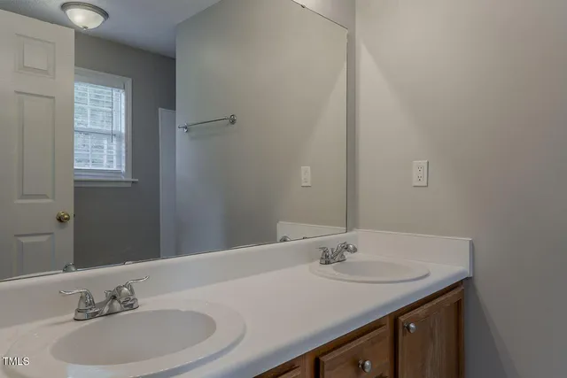 $249,000 | 1202 Sumac Circle, Zebulon, NC 27597