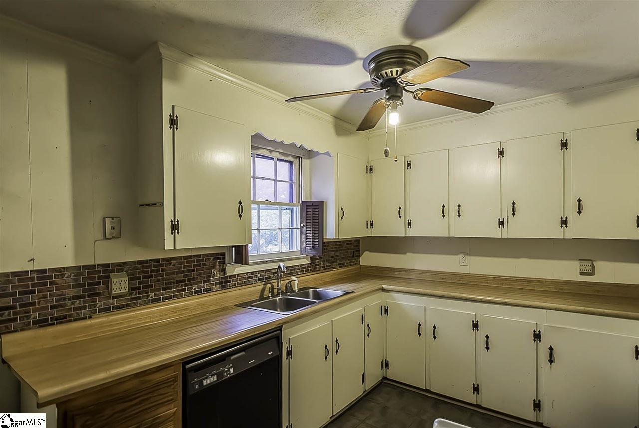 403 Garrett Street Fountain Inn, SC 29644 - Photo 3 of 35 Gallery Image 3