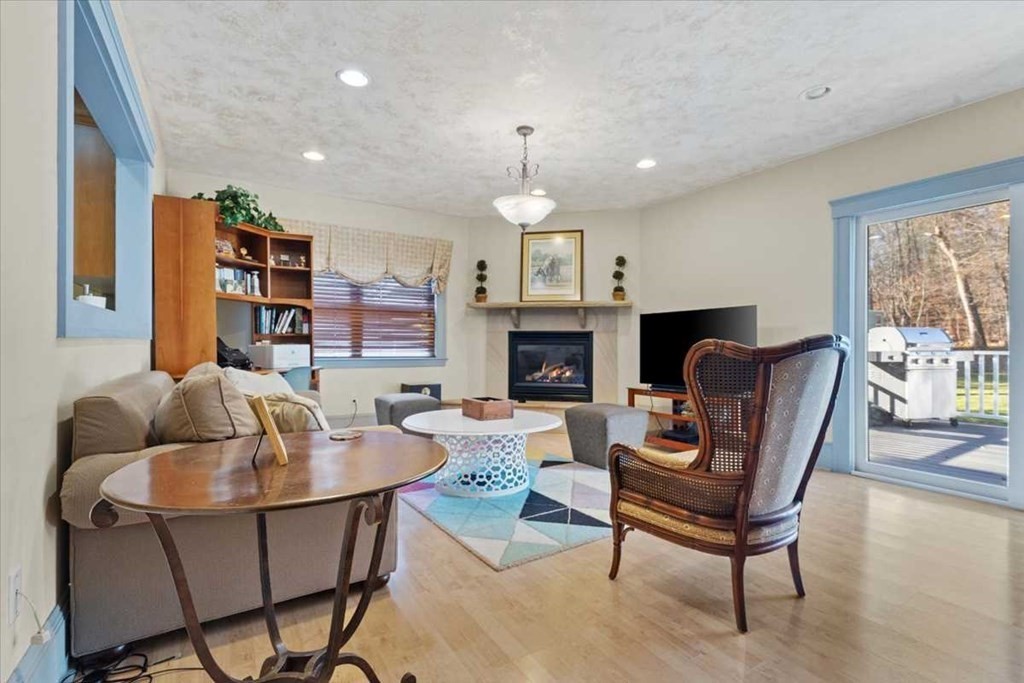 18 Robertson Road Worcester, MA 01602 - Photo 13 of 42 Gallery Image 13