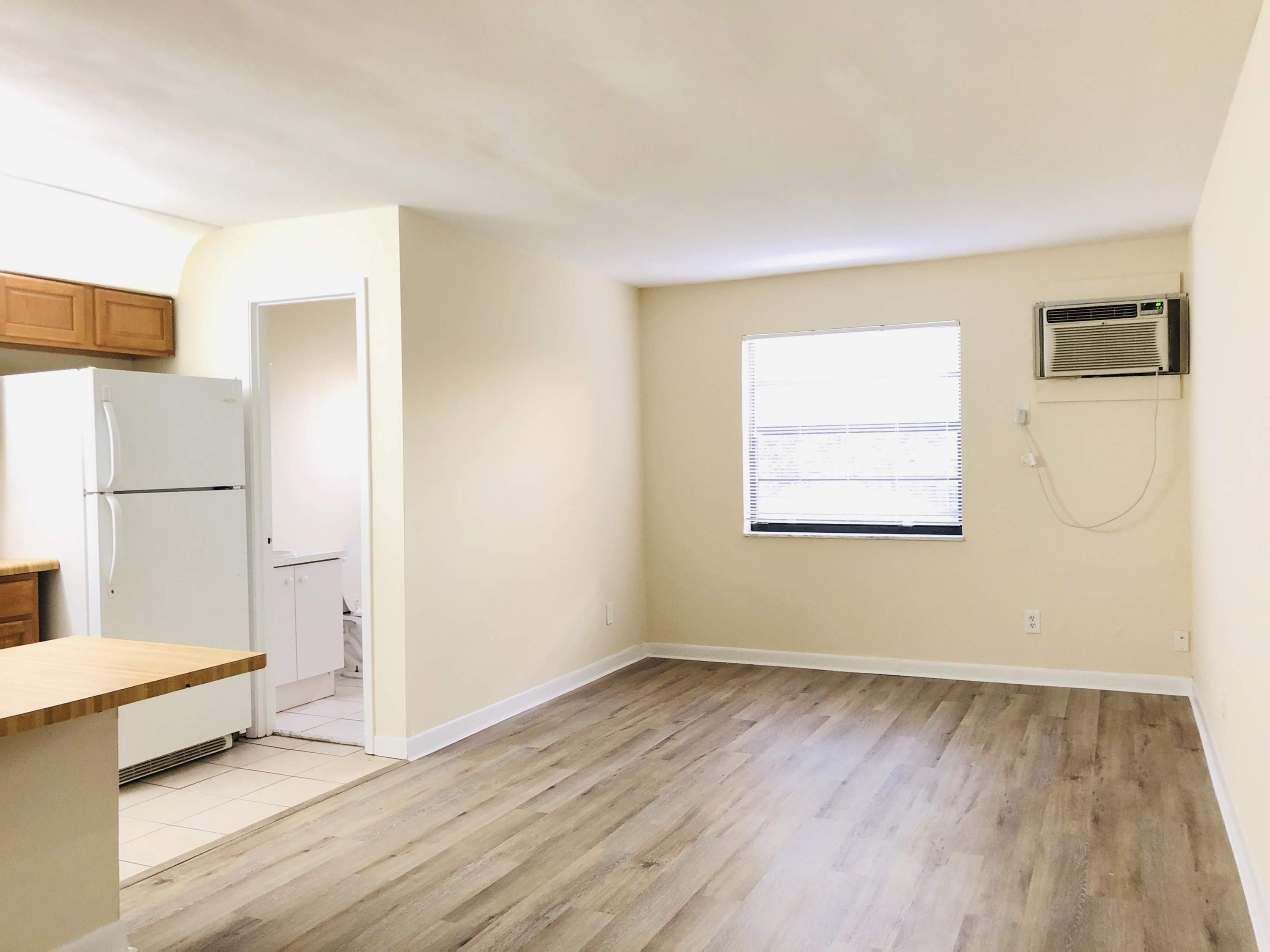1021 Southeast Monterey Road, Unit 142 Stuart, FL 34994 - Photo 1 of 18 Living space