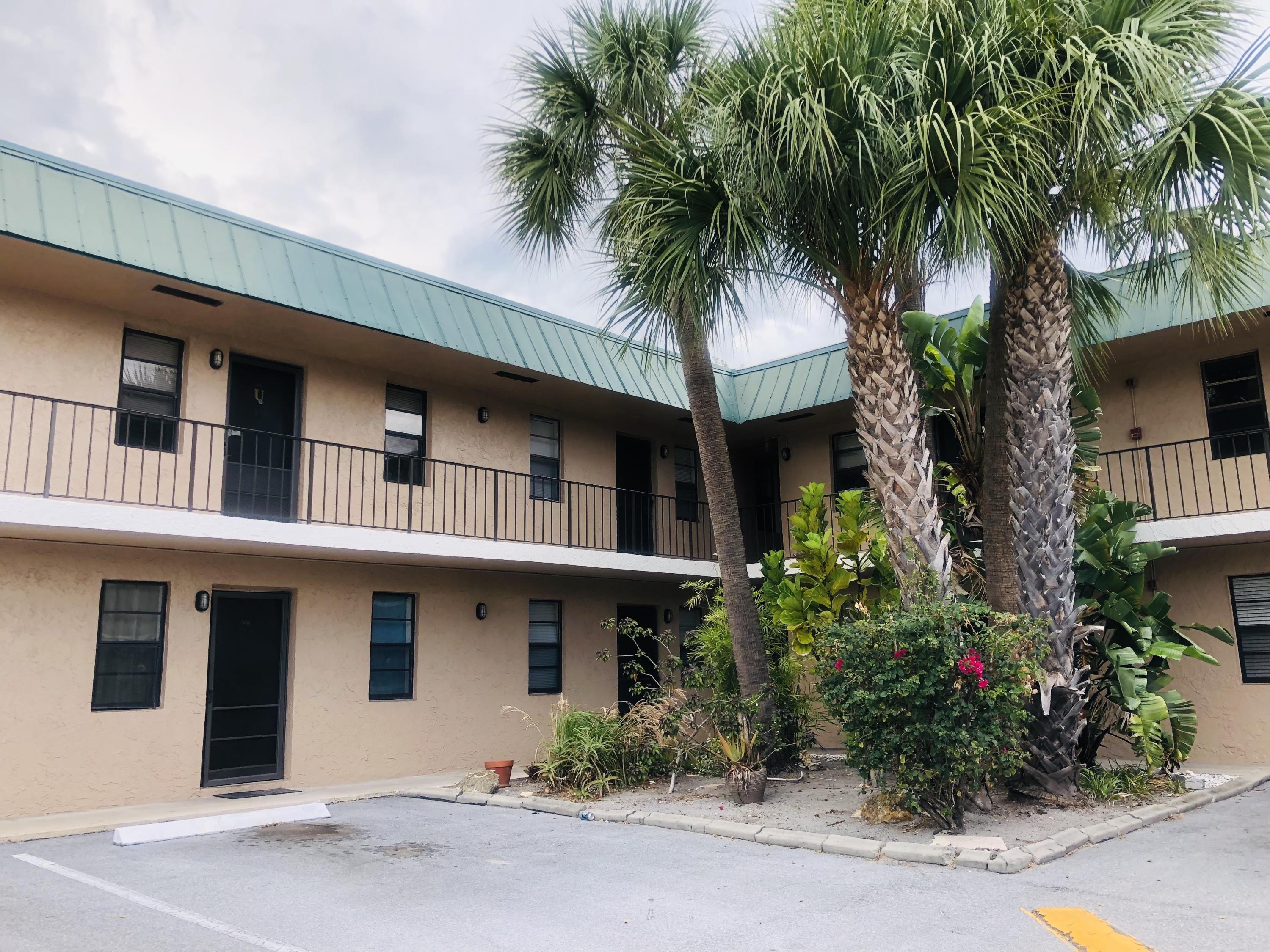 1021 Southeast Monterey Road, Unit 142 Stuart, FL 34994 - Photo 15 of 18 IMG_3915