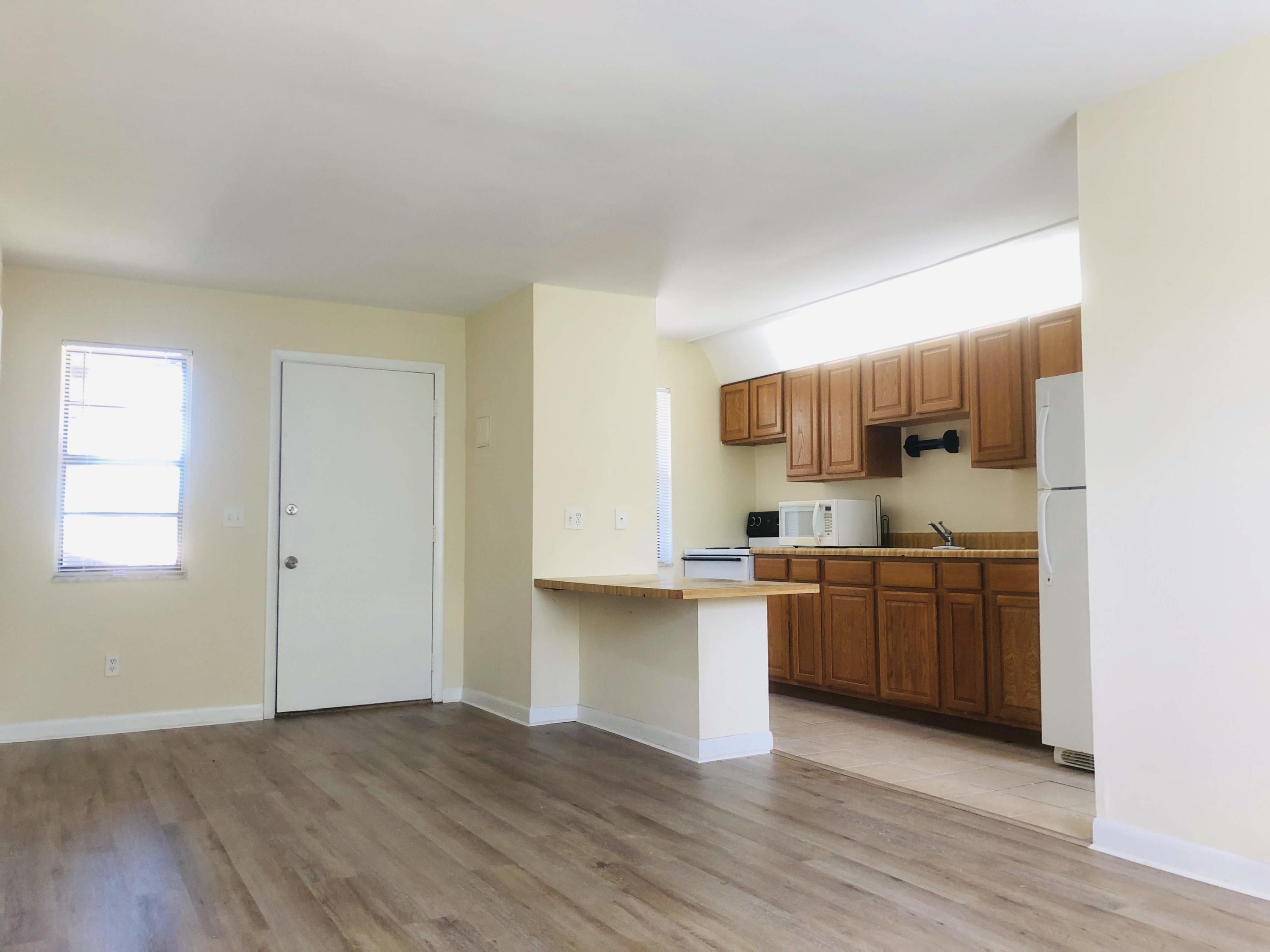 1021 Southeast Monterey Road, Unit 142 Stuart, FL 34994 - Photo 3 of 18 IMG_7361