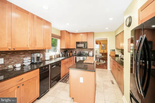 $579,900 | 10415 Shaw Drive, Spotsylvania, VA 22553