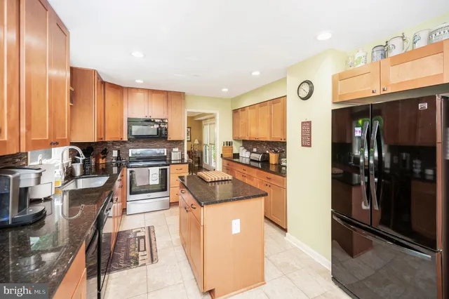 $579,900 | 10415 Shaw Drive, Spotsylvania, VA 22553