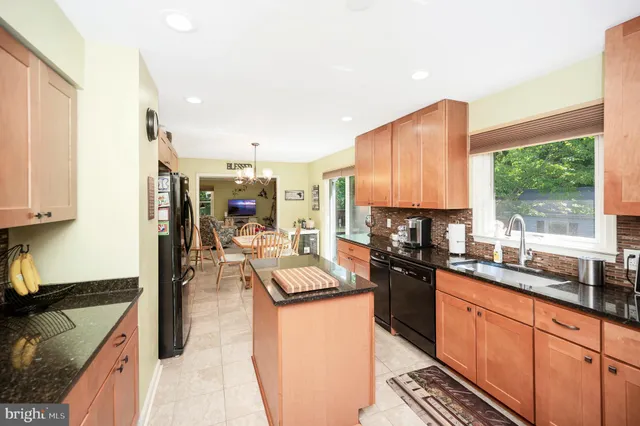 $579,900 | 10415 Shaw Drive, Spotsylvania, VA 22553