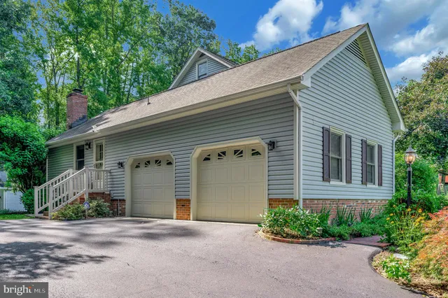 $579,900 | 10415 Shaw Drive, Spotsylvania, VA 22553