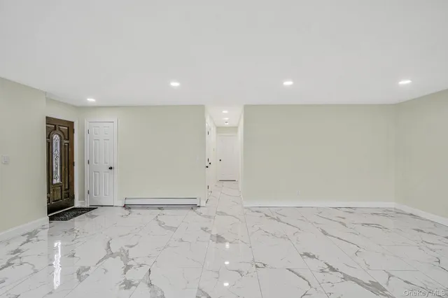 $739,000 | 50 7th Street, St. James, NY 11780