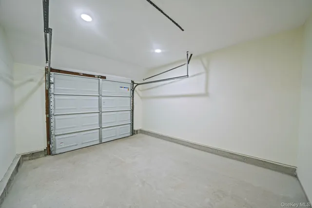 $739,000 | 50 7th Street, St. James, NY 11780