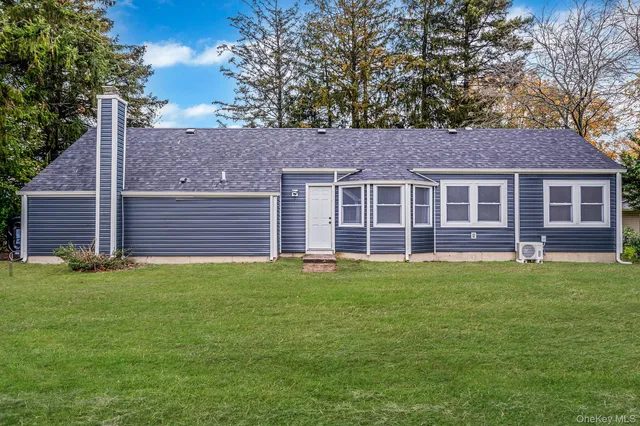 $739,000 | 50 7th Street, St. James, NY 11780