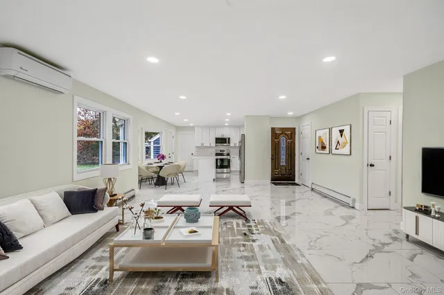 $739,000 | 50 7th Street, St. James, NY 11780