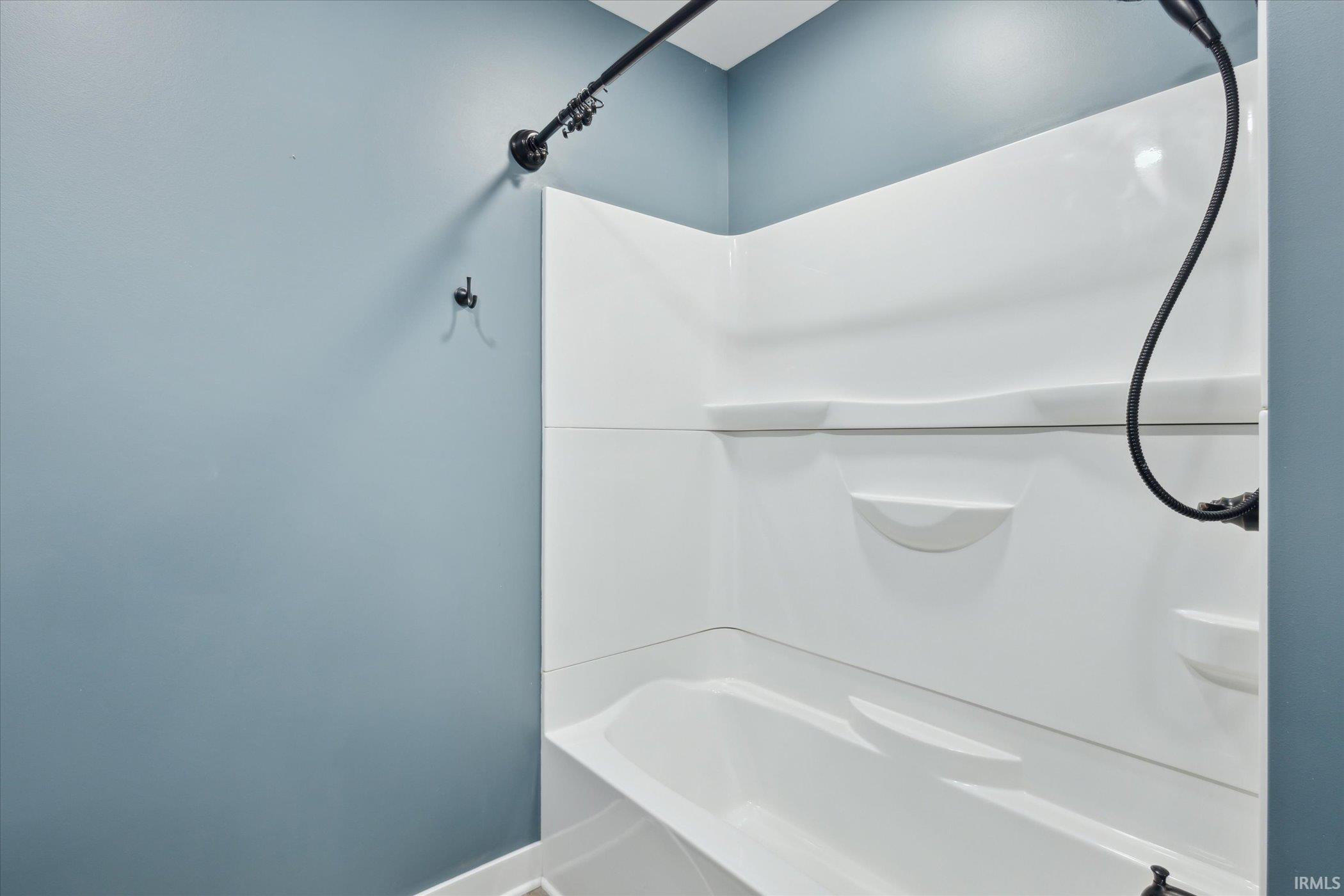 65639 Maple Road Lakeville, IN 46536 - Photo 16 of 35