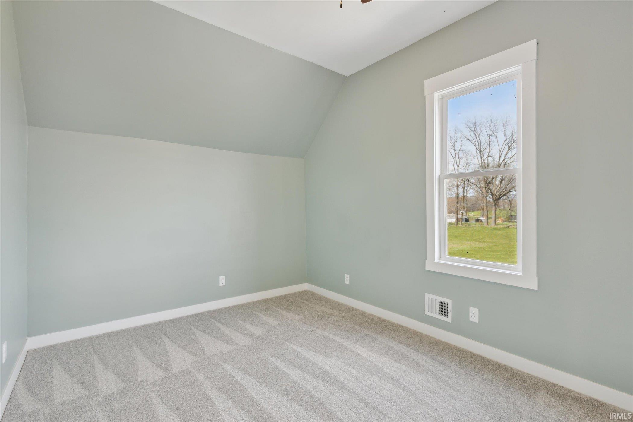 65639 Maple Road Lakeville, IN 46536 - Photo 18 of 35