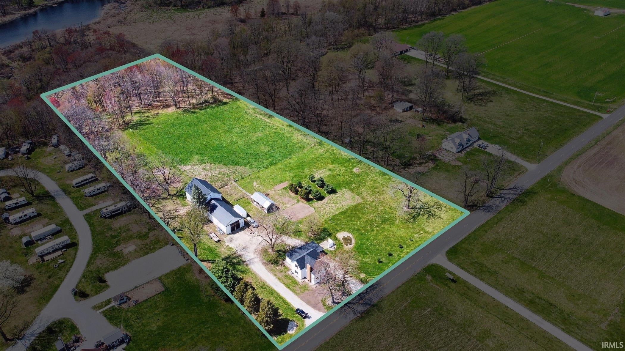 65639 Maple Road Lakeville, IN 46536 - Photo 2 of 35