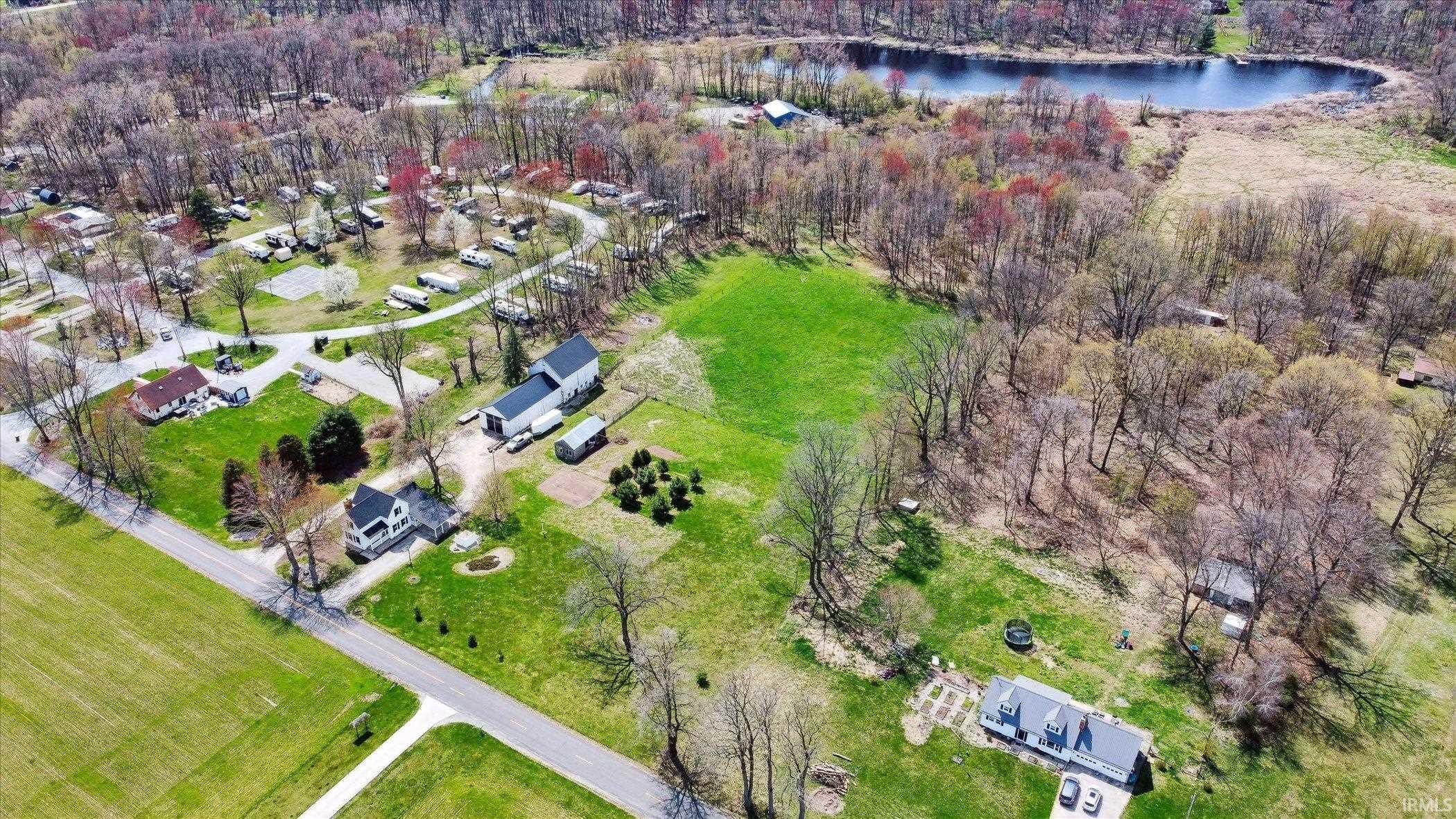 65639 Maple Road Lakeville, IN 46536 - Photo 4 of 35