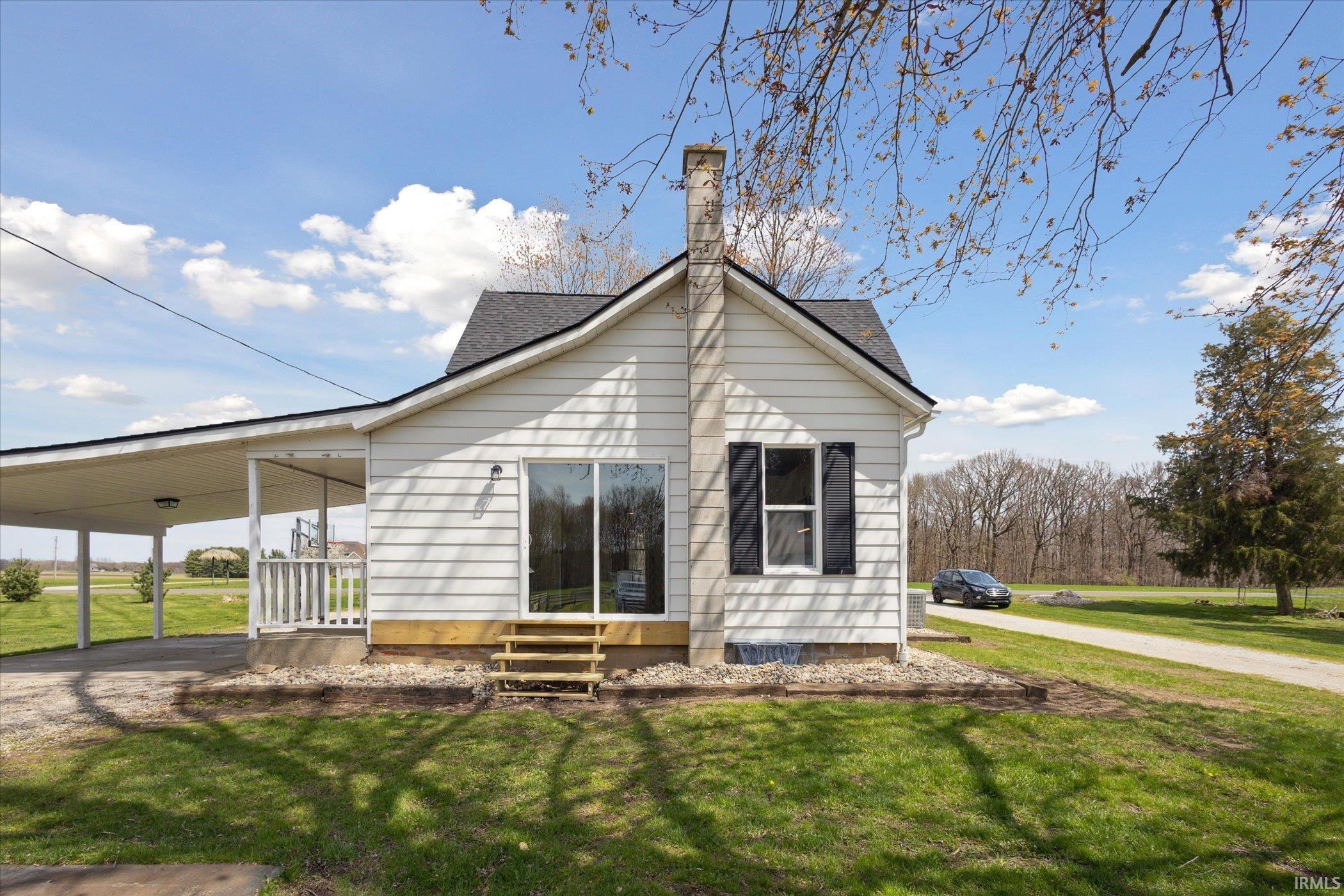 65639 Maple Road Lakeville, IN 46536 - Photo 5 of 35