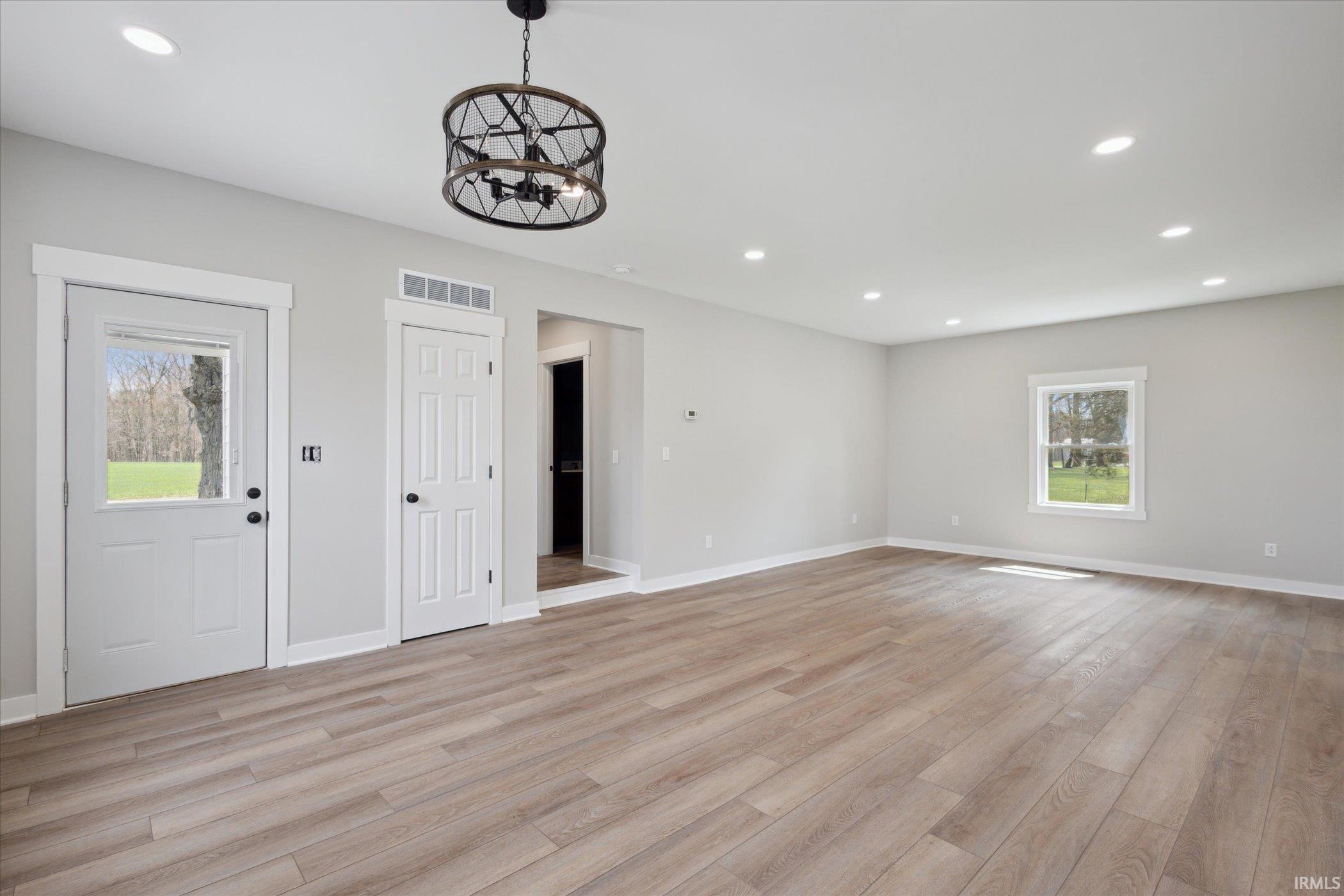 65639 Maple Road Lakeville, IN 46536 - Photo 8 of 35