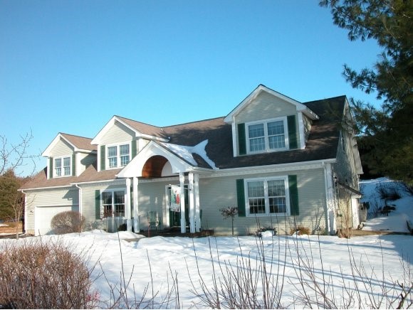 12 Deerfield Road South Burlington, VT 05403 - Photo 1 of 1 Gallery Image 1