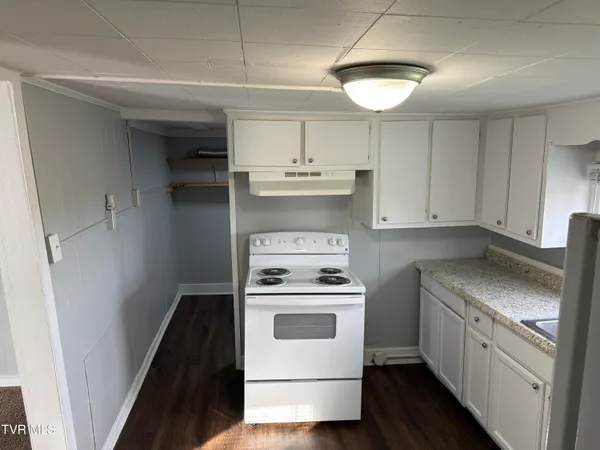 $1,000 | 315 North Highland Avenue, Unit 12, Greeneville, TN 37745