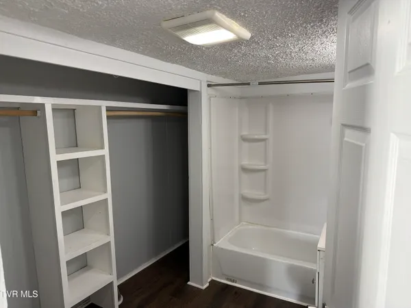 $1,000 | 315 North Highland Avenue, Unit 12, Greeneville, TN 37745