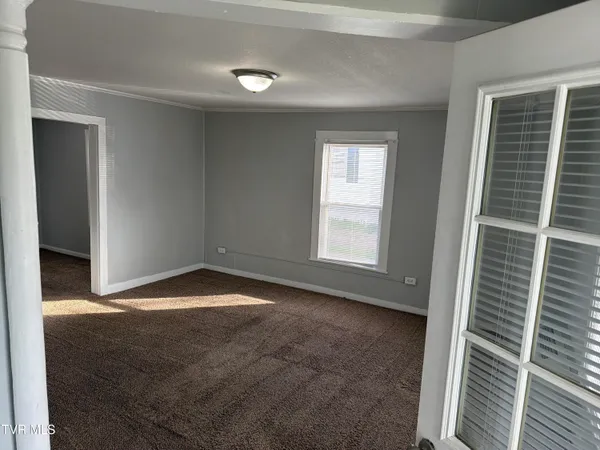 $1,000 | 315 North Highland Avenue, Unit 12, Greeneville, TN 37745