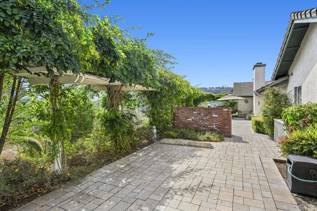 4447 Palomar Drive Fallbrook, CA 92028 - Photo 3 of 47