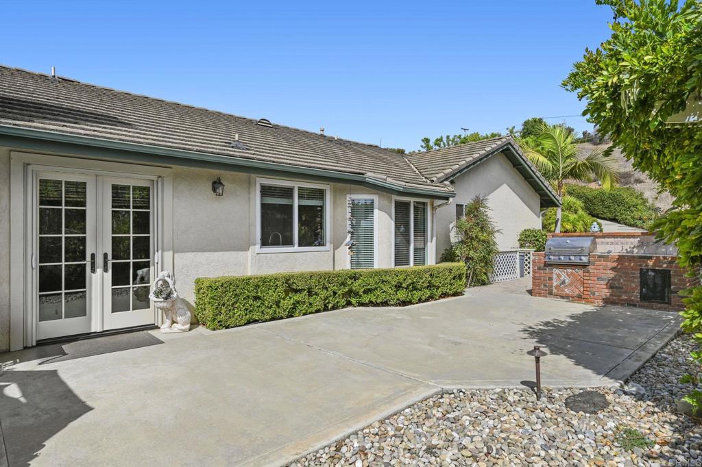 4447 Palomar Drive Fallbrook, CA 92028 - Photo 5 of 47