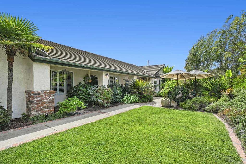 4447 Palomar Drive Fallbrook, CA 92028 - Photo 8 of 47