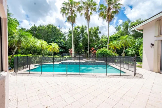 $6,500 | 11430 Northwest 18th Street, Plantation, FL 33323