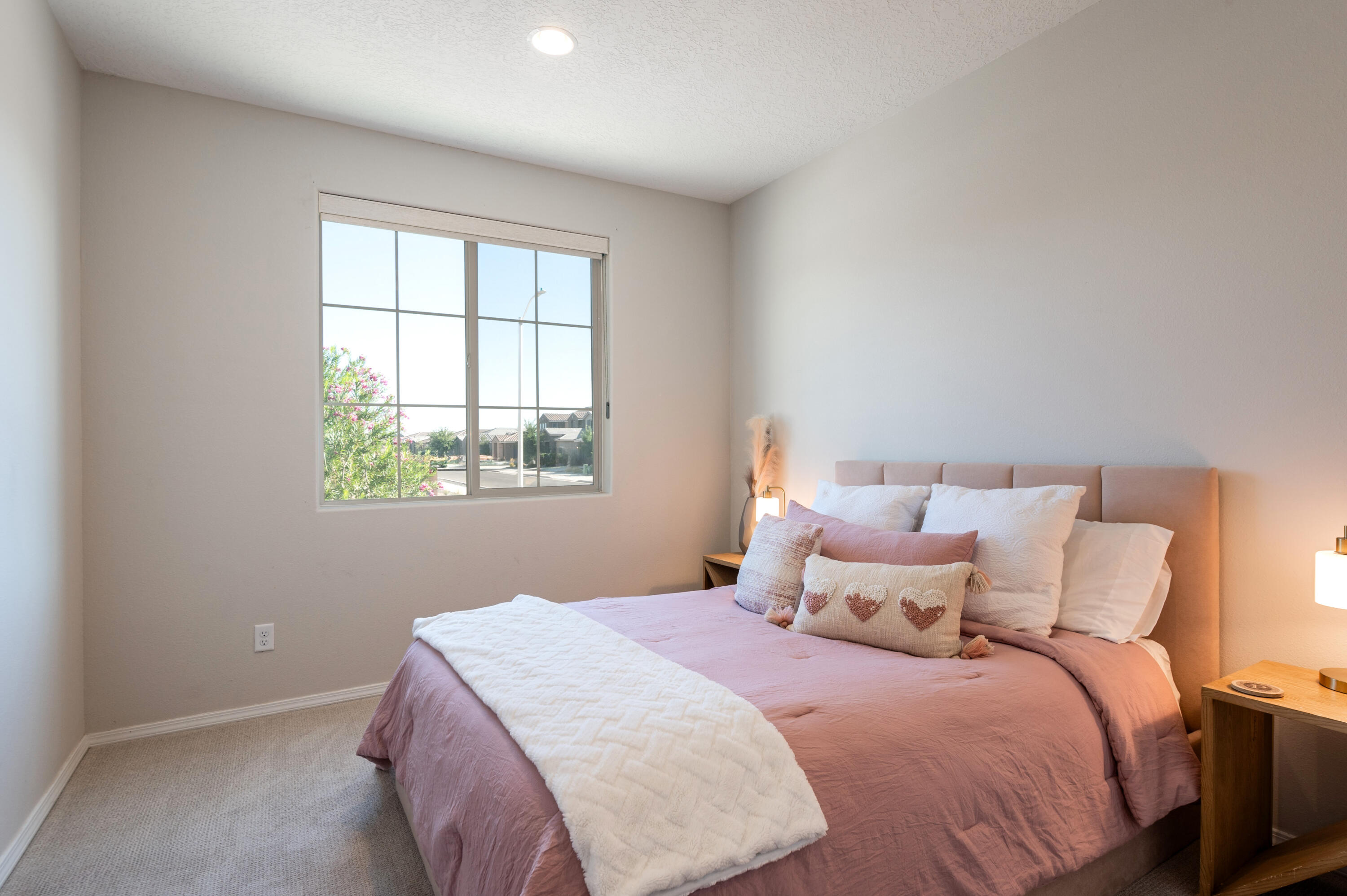700 Cuarzo Road Southeast Rio Rancho, NM 87124 - Photo 9 of 14 Gallery Image 9