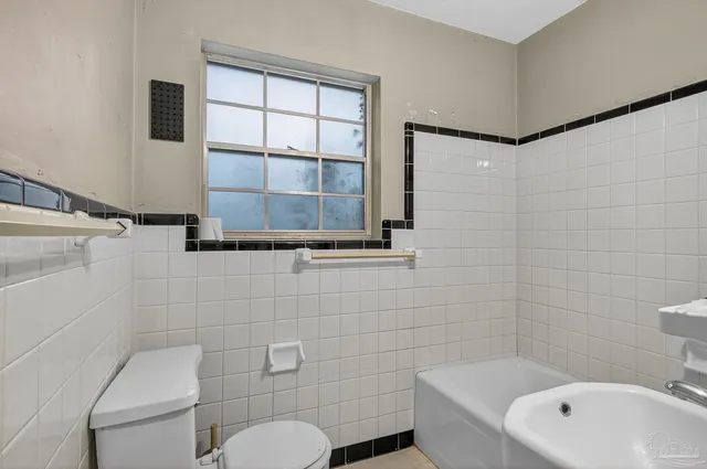 $125,000 | 414 North 72nd Avenue, Pensacola, FL 32506