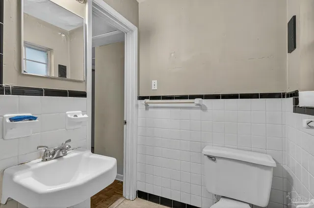 $125,000 | 414 North 72nd Avenue, Pensacola, FL 32506